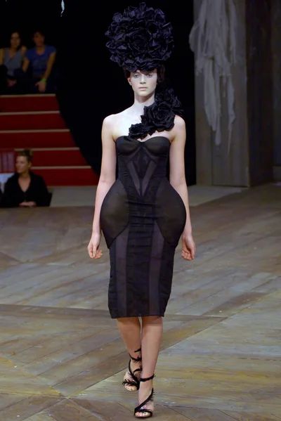 Look 24